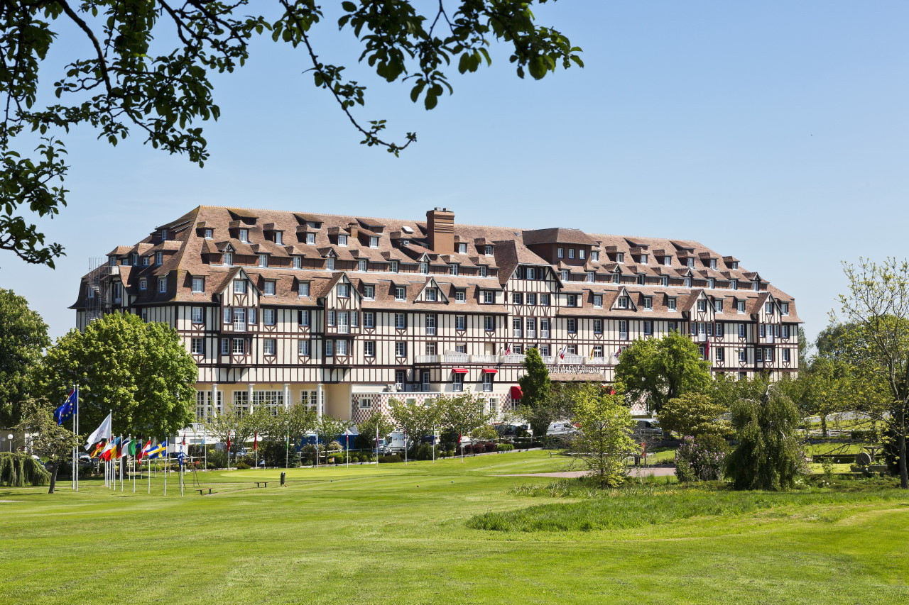 AtlasConcorde Hotel du Golf Francia 001
